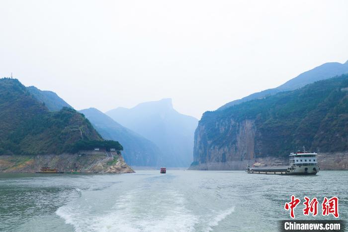 一場巡河“找茬”行動，何以巡出碧水東流的長江？