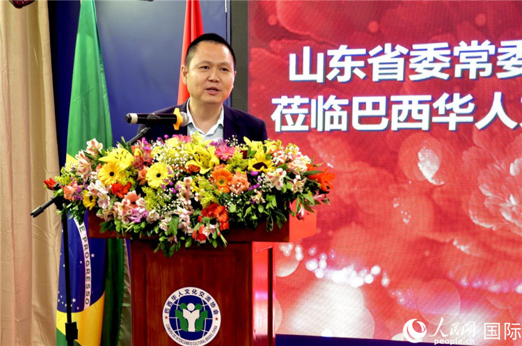 中國駐里約熱內(nèi)盧總領(lǐng)館副總領(lǐng)事王尉育致辭。人民網(wǎng)記者宋亦然攝
