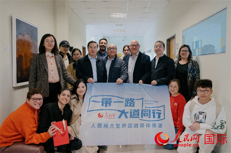 人民網(wǎng)“一帶一路 大道同行”大型跨國融媒體報道組走進(jìn)烏拉圭。人民網(wǎng)記者 張若涵攝