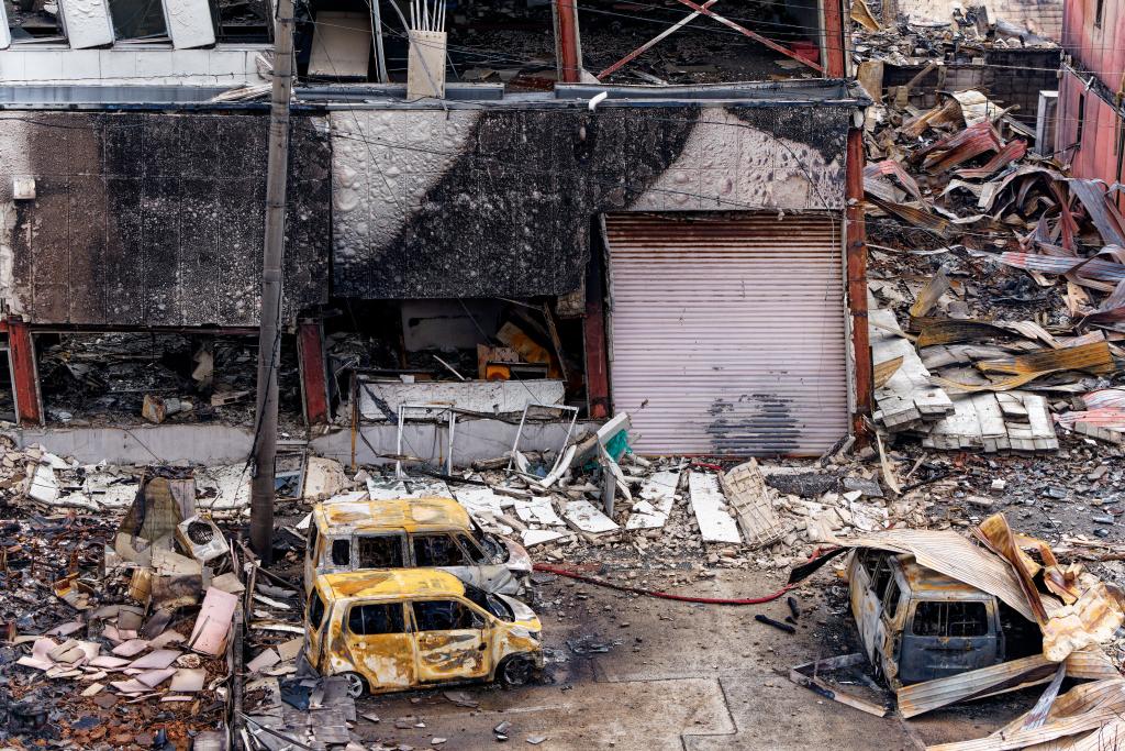 這是1月4日在日本石川縣輪島市拍攝的“輪島早市”的廢墟。新華社記者張笑宇攝