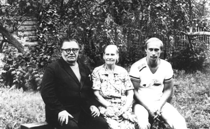 從圣彼得堡到莫斯科，普京從政大事記：下一個六年怎么走？
