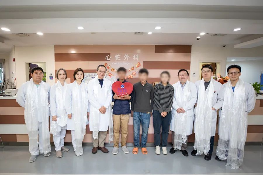 17歲少年咳嗽發(fā)熱15天，找不到感染原因！一查心臟更嚇人！上海醫(yī)生出手→