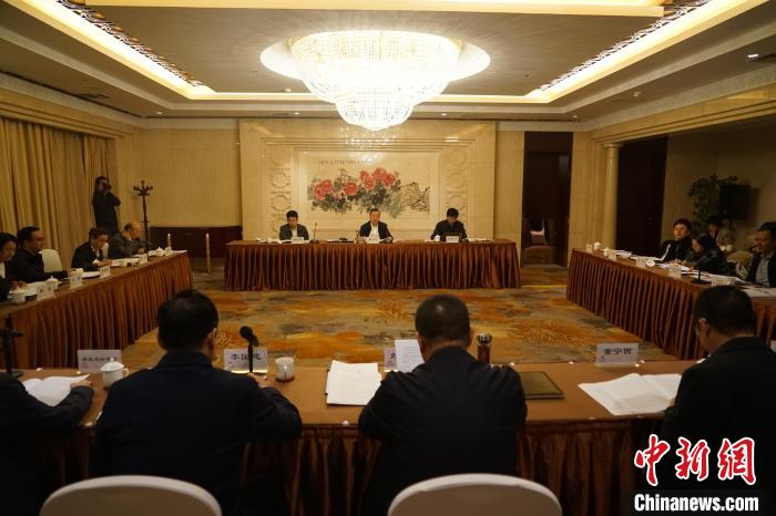 圖為座談會(huì)現(xiàn)場(chǎng)。　潘雨潔 攝
