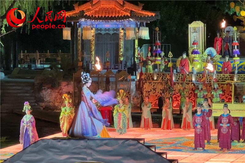 《長恨歌》演出現(xiàn)場。人民網(wǎng)記者 李志強攝
