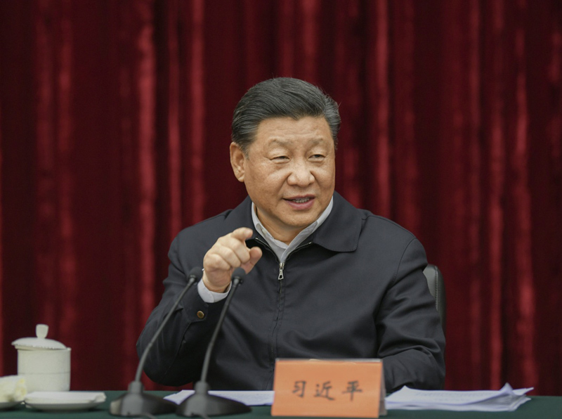 2019年4月15日至17日，中共中央總書記、國家主席、中央軍委主席習(xí)近平在重慶考察，并主持召開解決“兩不愁三保障”突出問題座談會。這是4月16日下午，習(xí)近平主持召開解決“兩不愁三保障”突出問題座談會并發(fā)表重要講話。新華社記者 謝環(huán)馳 攝