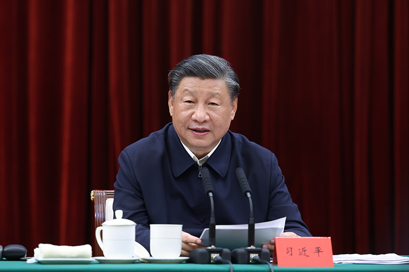 2023年10月12日下午，中共中央總書記、國(guó)家主席、中央軍委主席習(xí)近平在江西省南昌市主持召開進(jìn)一步推動(dòng)長(zhǎng)江經(jīng)濟(jì)帶高質(zhì)量發(fā)展座談會(huì)并發(fā)表重要講話。新華社記者 鞠鵬 攝