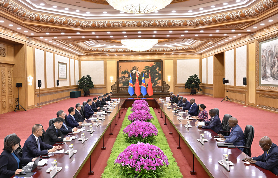 9月2日上午，國家主席習(xí)近平在北京人民大會堂會見來華出席中非合作論壇北京峰會的剛果（金）總統(tǒng)齊塞克迪。