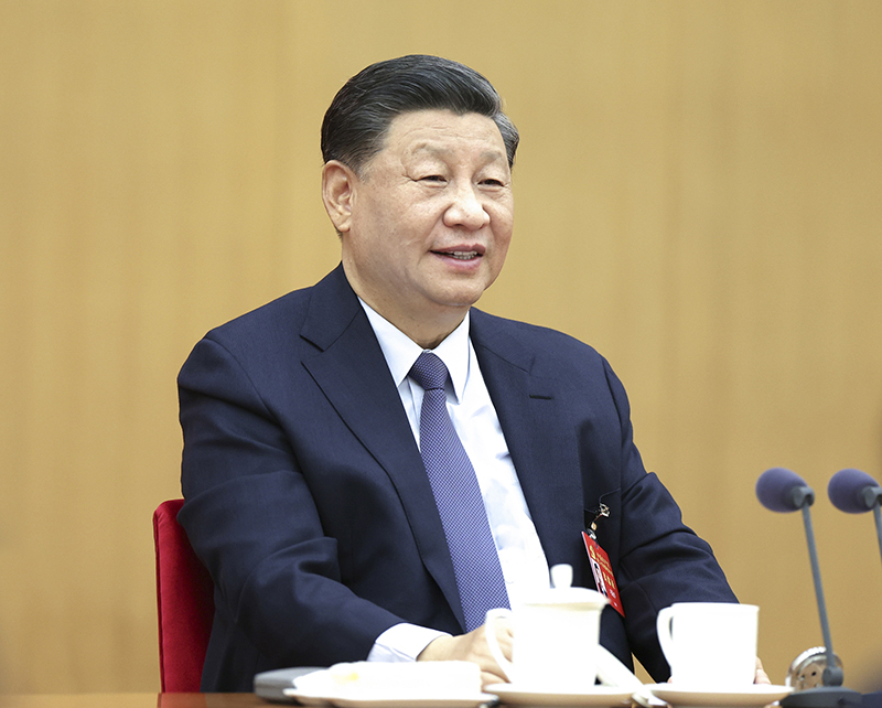 2022年10月17日，習(xí)近平同志參加黨的二十大廣西代表團(tuán)討論。