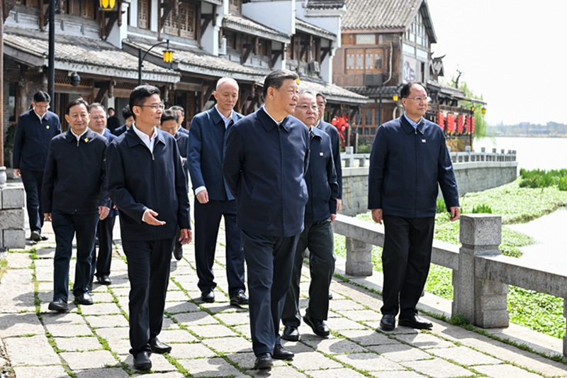 2024年3月19日，習(xí)近平總書記在湖南常德河街考察。