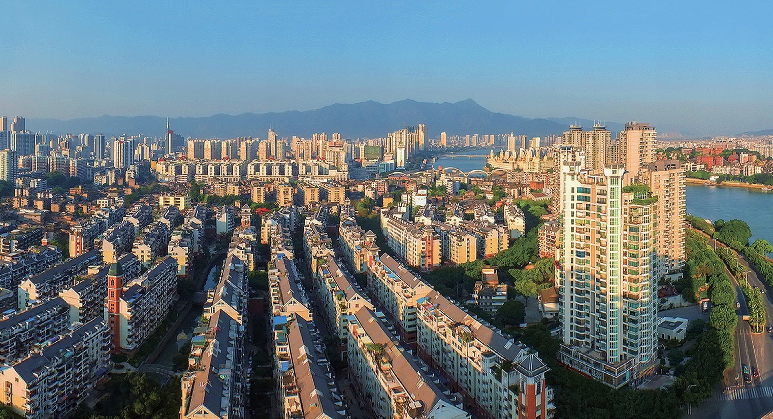 2018年，福州市臺(tái)江區(qū)蒼霞新城，高樓拔地而起，舊貌換新顏。