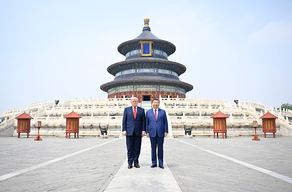 5月14日，國家主席習(xí)近平同來華進(jìn)行國事訪問的美國總統(tǒng)特朗普參觀天壇。兩國元首在祈年殿廣場合影。