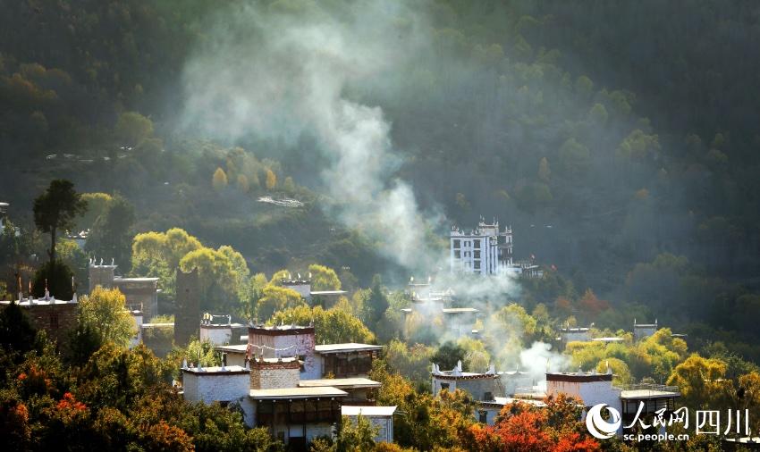 丹巴美景。李永安攝