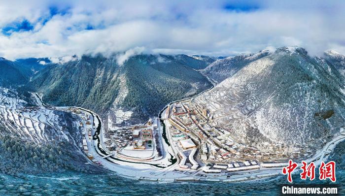 壤塘的雪后美景。　壤塘縣融媒體中心供圖