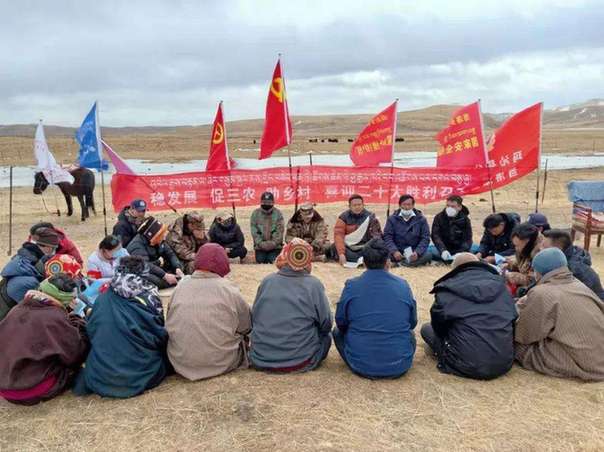 青?，斍撸厚R背宣講隊助推“1號”文件入腦走心