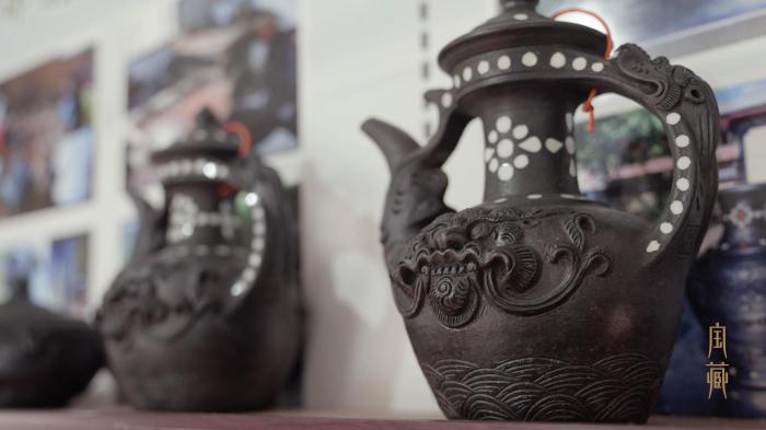圖為尼西黑陶作品?！垍?攝