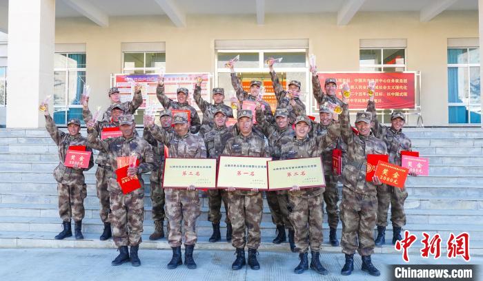 獲獎選手合影。　吳蒙昆 攝