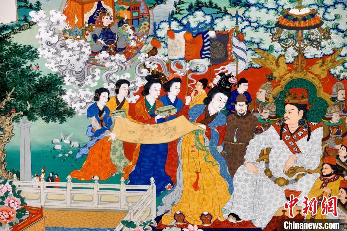 圖為5月16日，展覽中的新創(chuàng)唐卡作品(局部)?！±盍?攝