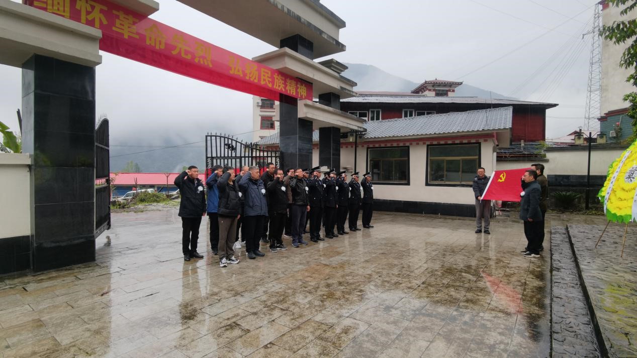 學黨史祭英烈強動力，扎實走好援藏路